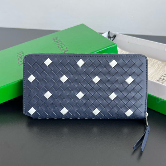 Bottega Veneta Long Zipped Wallet
