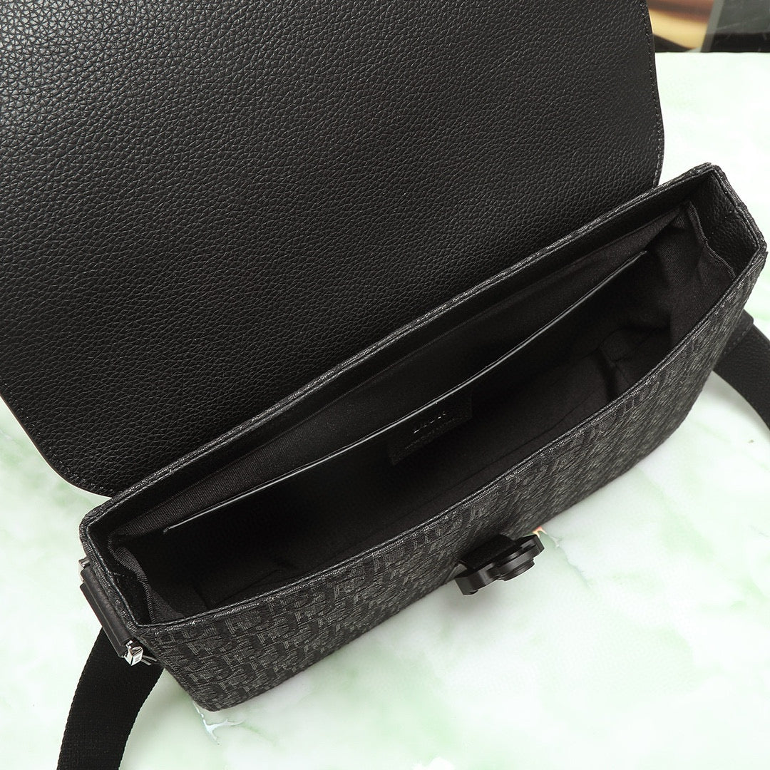 CD Saddle Messenger Bag