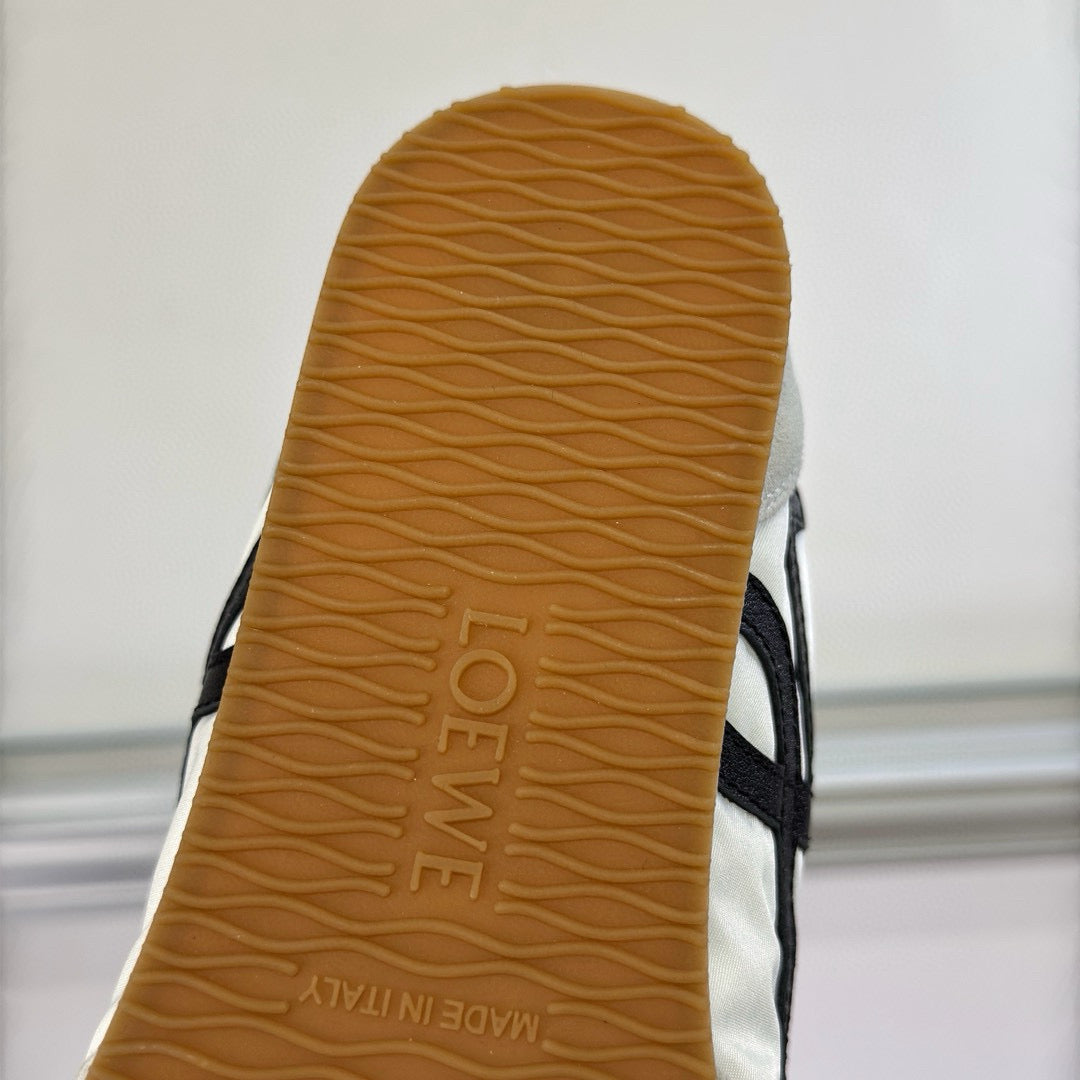 Loewe Sneakers