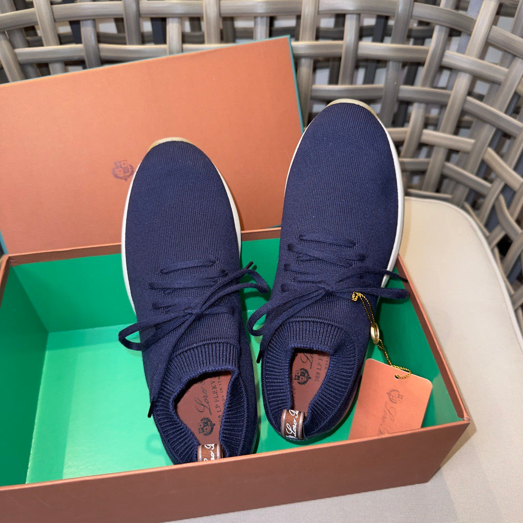 LP Sneakers