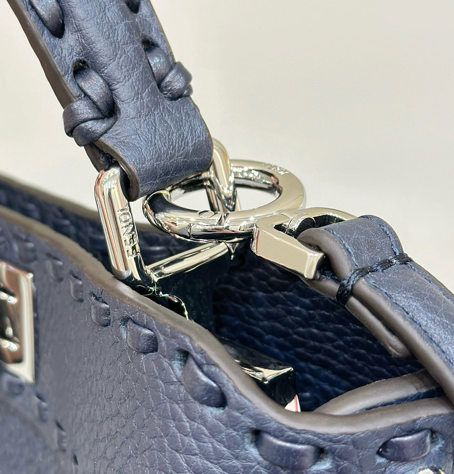 Fendi Peekaboo Bag (23.5x12x20 cm)