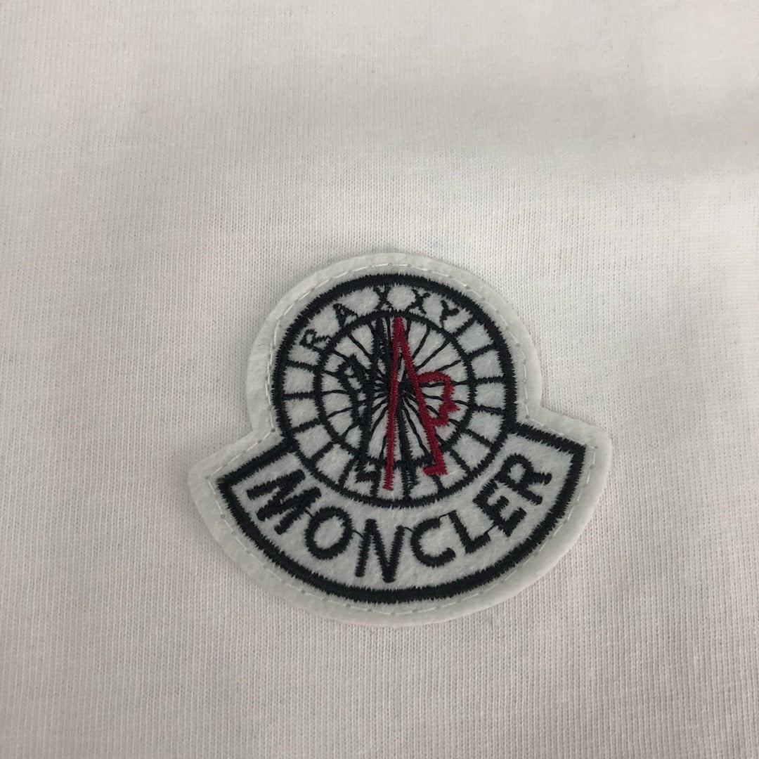 Moncler T-shirt