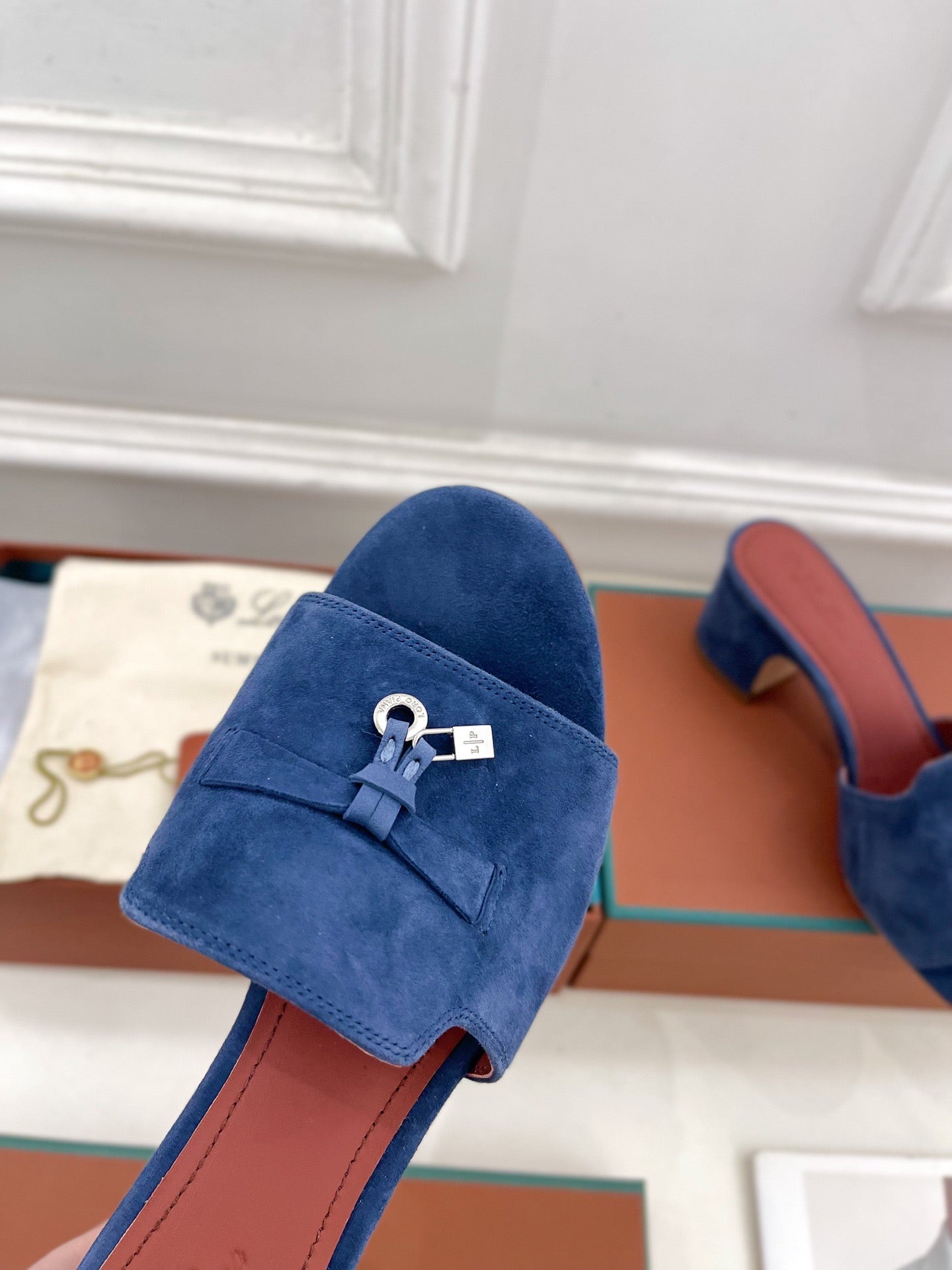 LP Sandals