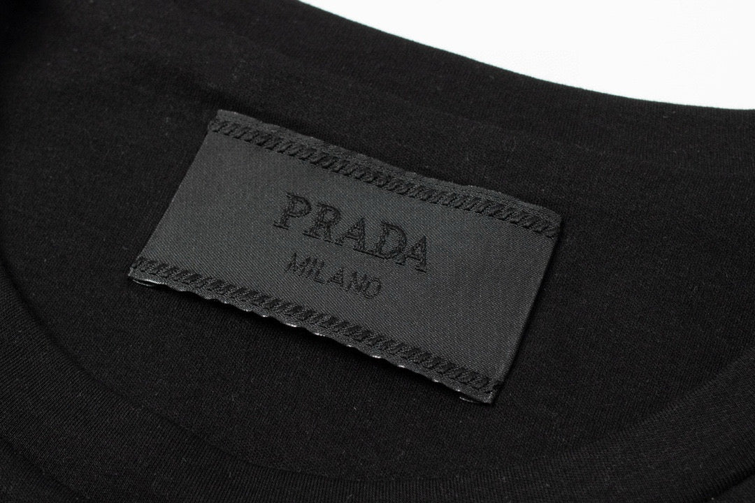 Camiseta Prada