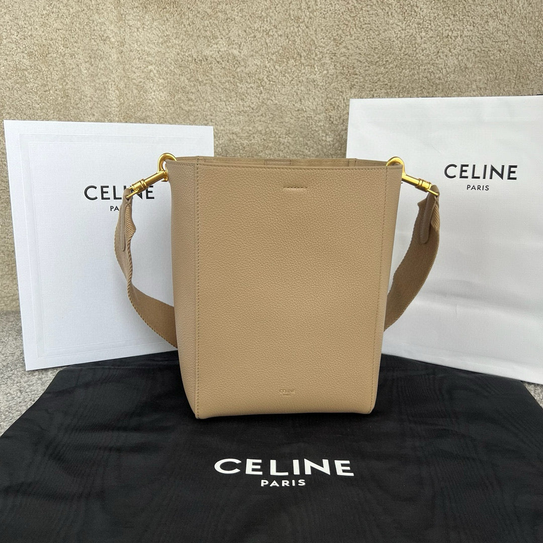 Celine Sangle Bucket