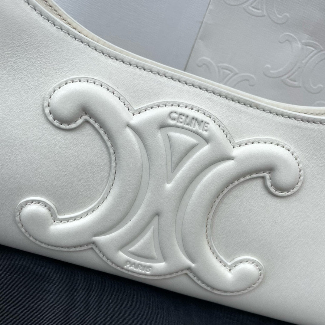 Celine Triomphe Hobo