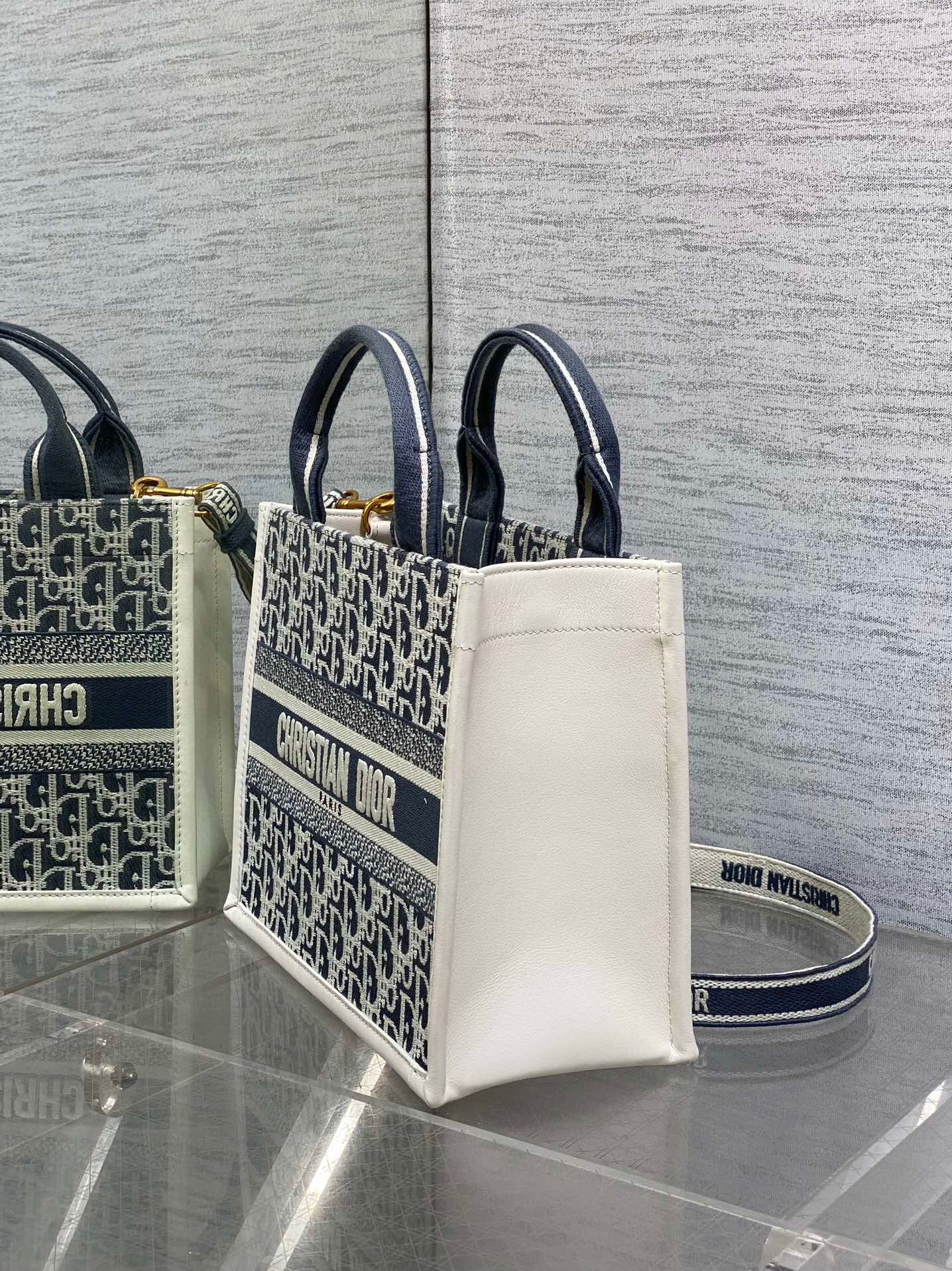 Dior Tote  26x12x21cm