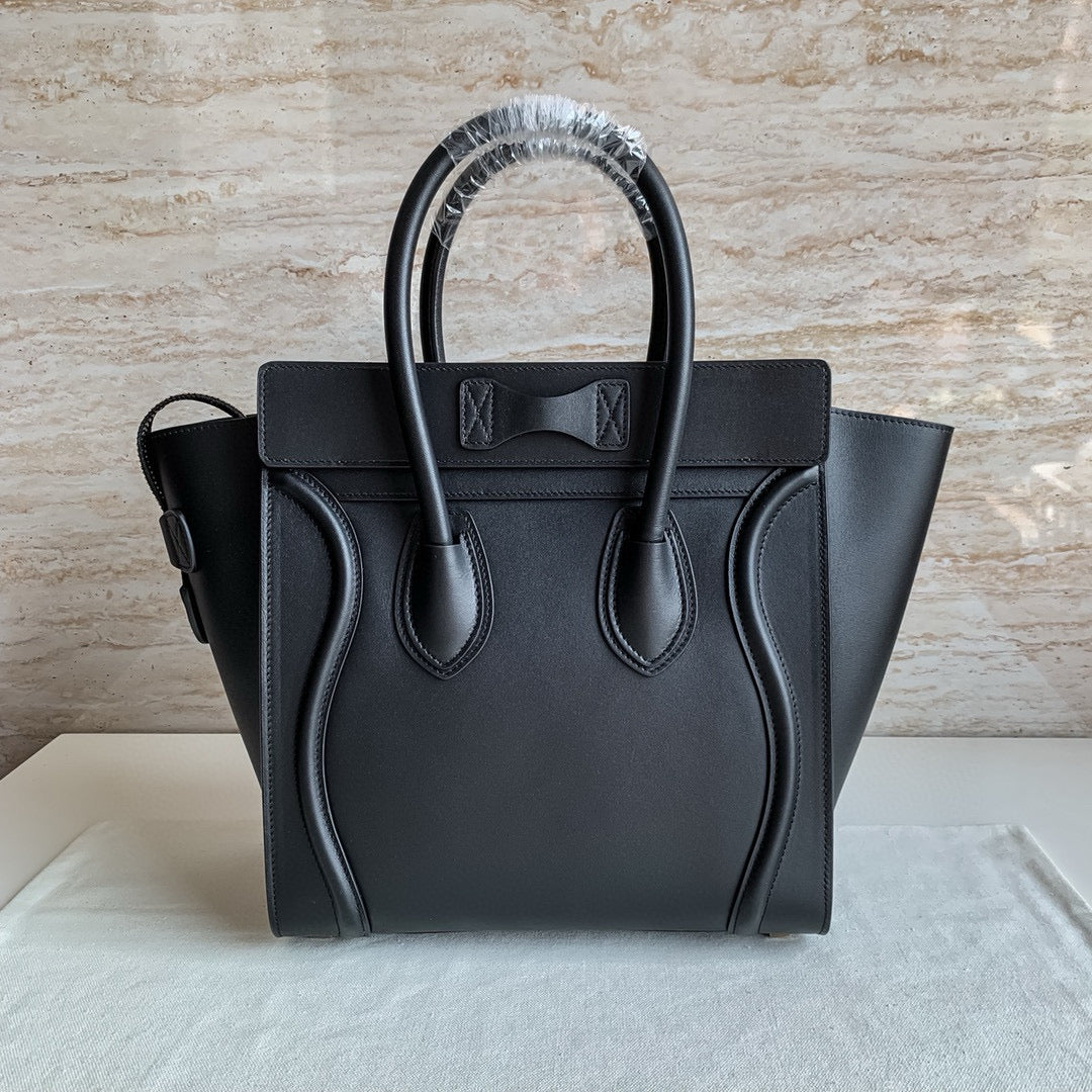 Celine Duffel
