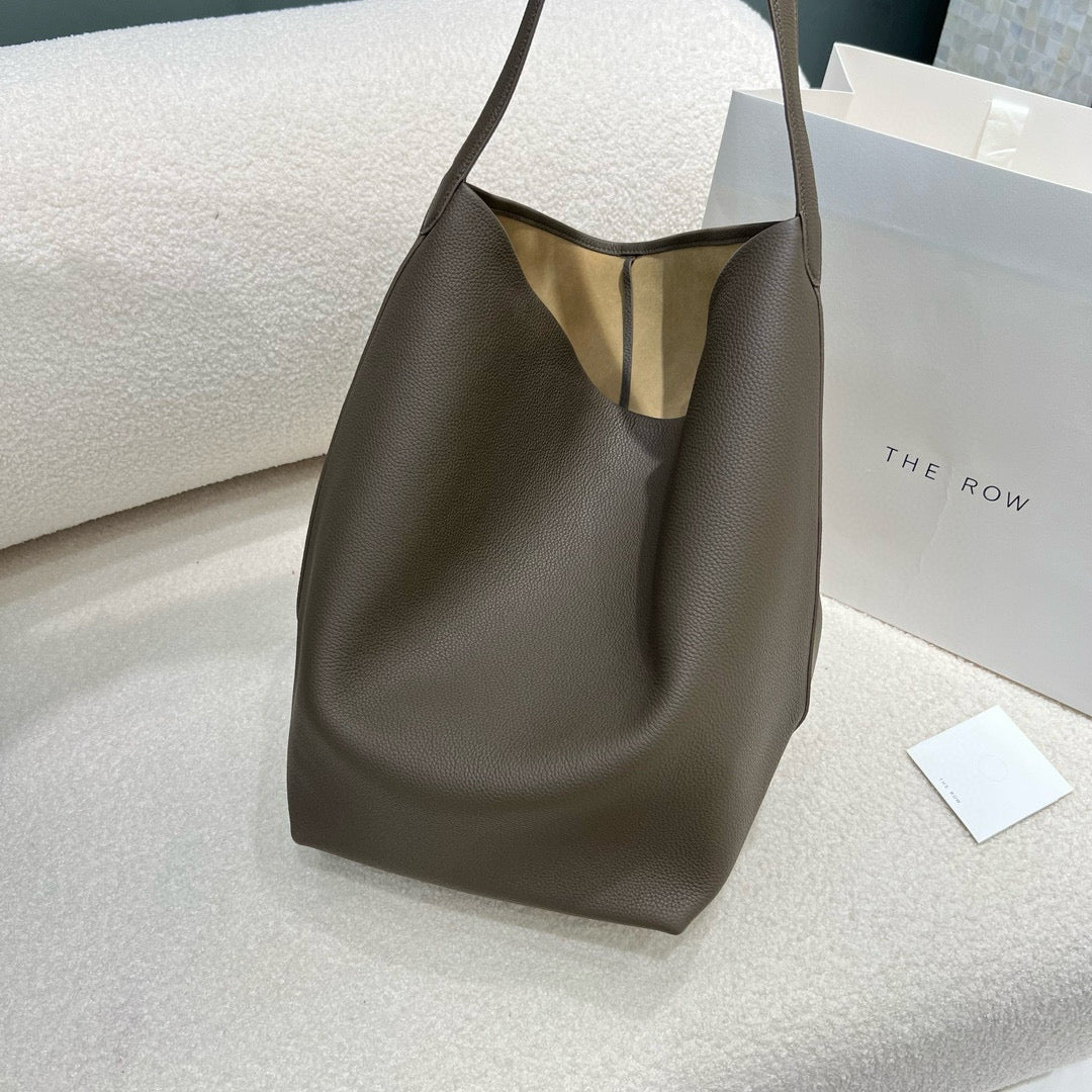 The Row Bucket Bag(44CM*38CM*21CM)