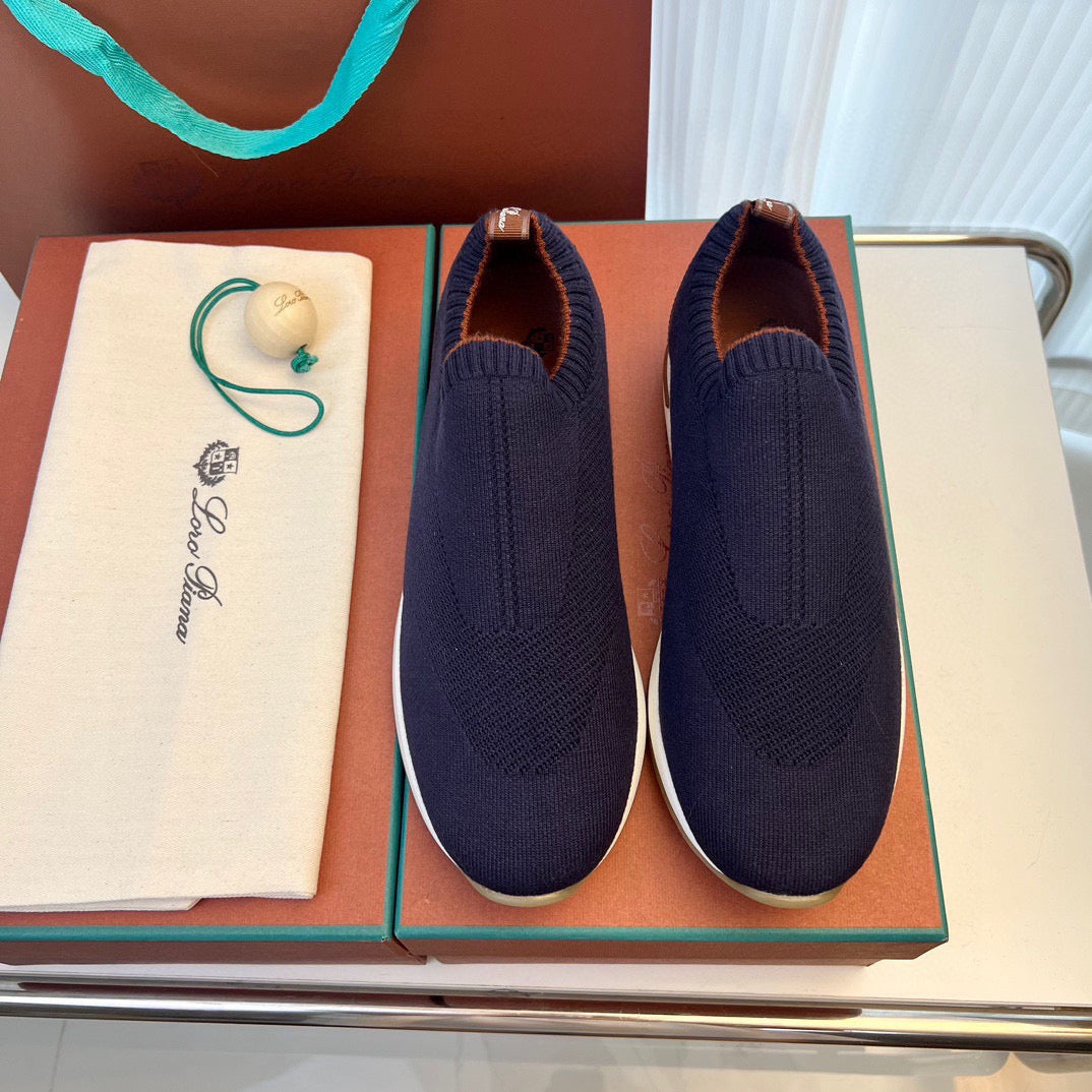 LP Sneakers