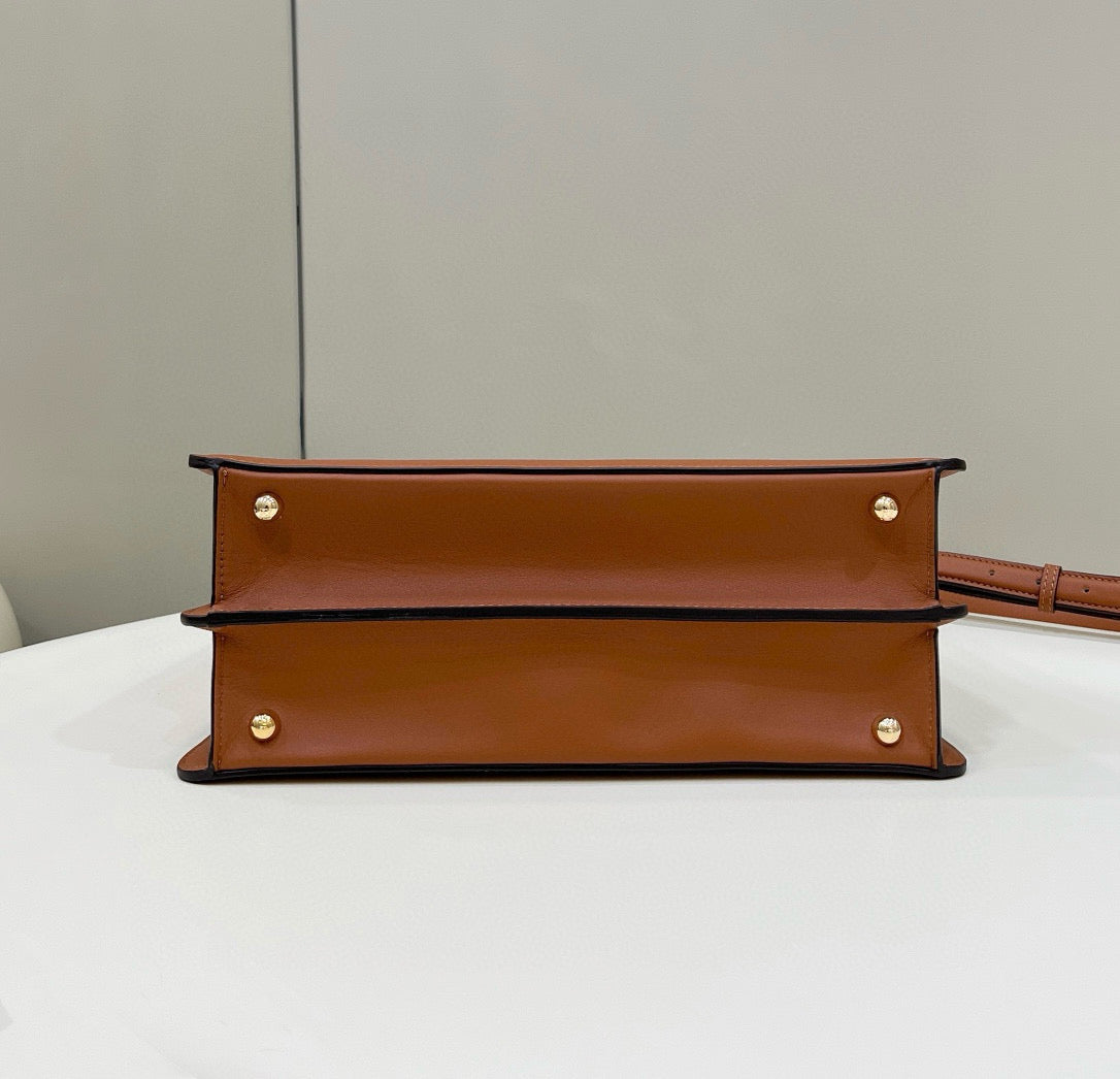 Fendi Peekaboo Bag (33x12x25 cm)