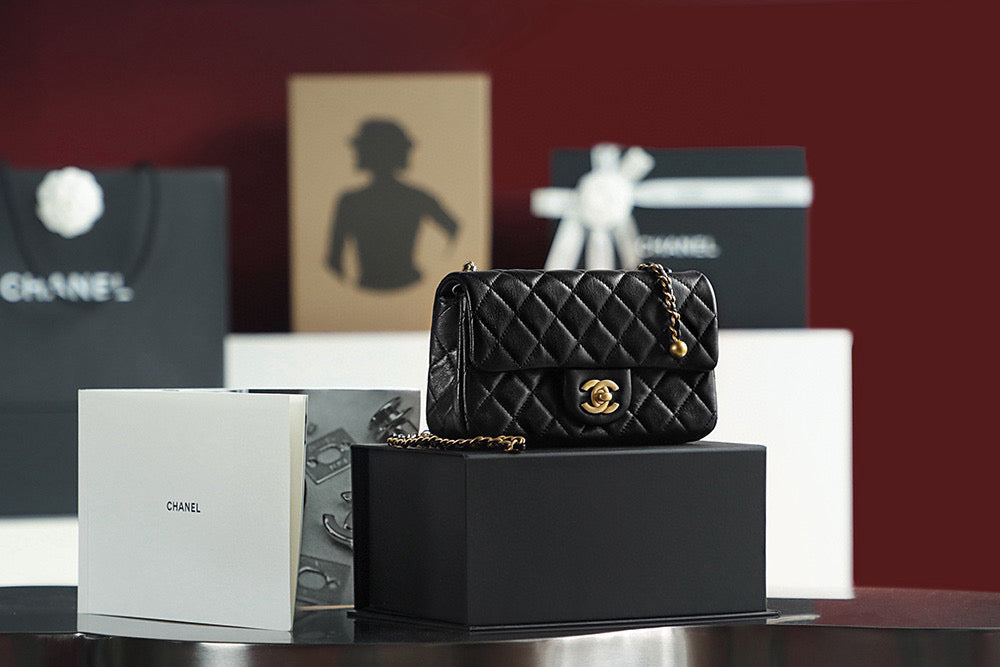 Chanel CF Mini Bag (13x20x7cm)