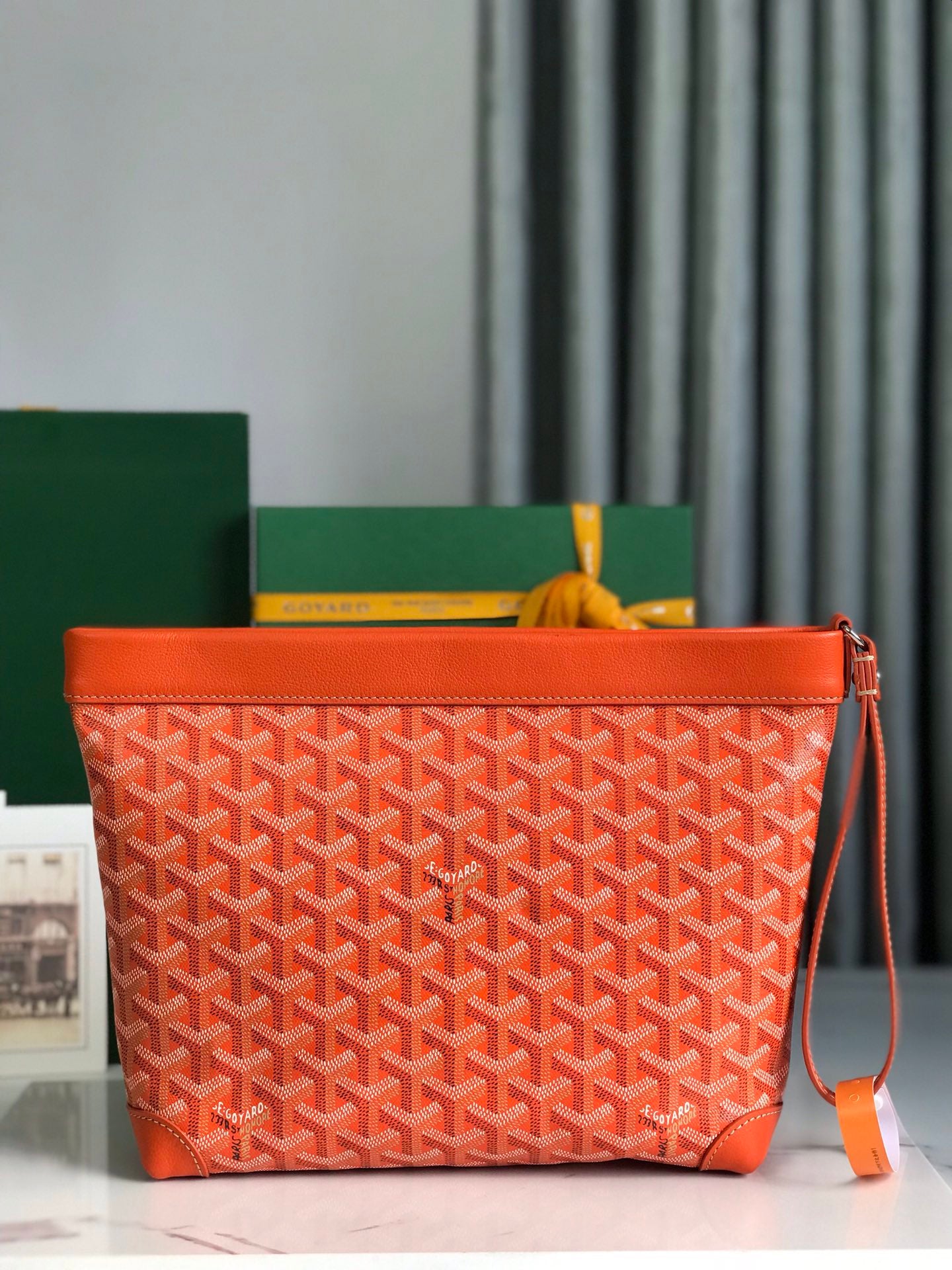Goyard Conti