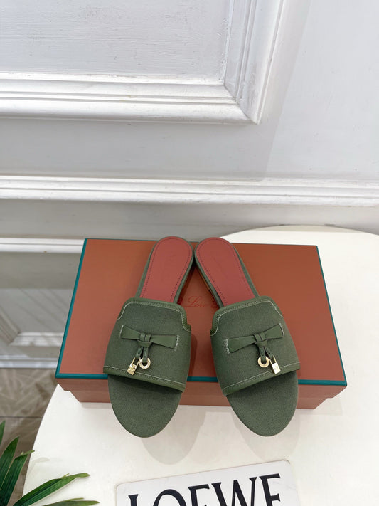 LP Sandals