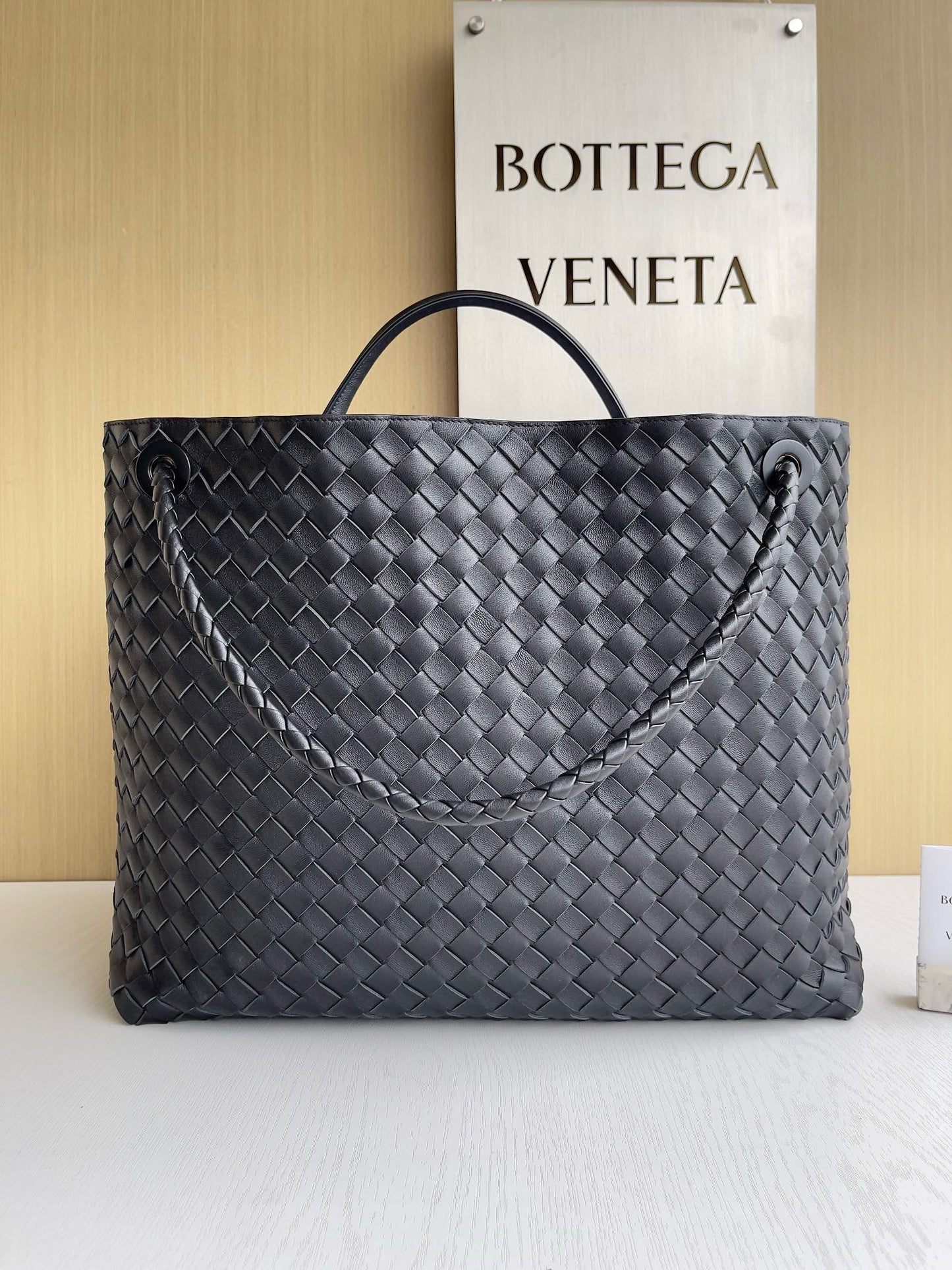 BV Andiamo Tote Bag