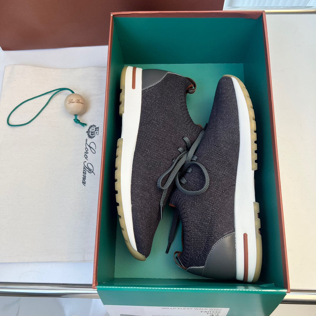 LP Sneakers