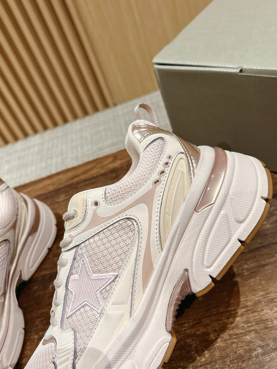 Golden Goose Sneaker