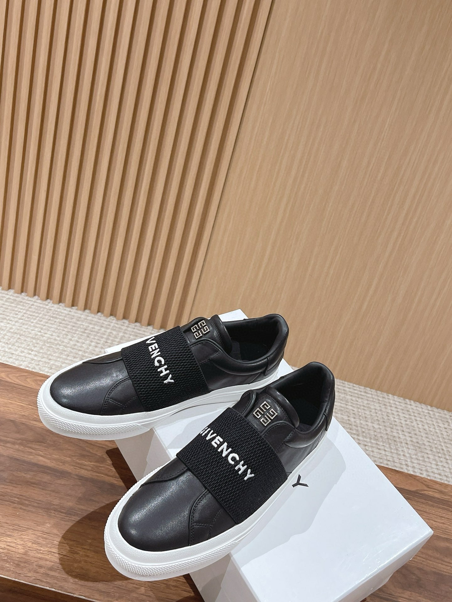 Givenchy Sneakers