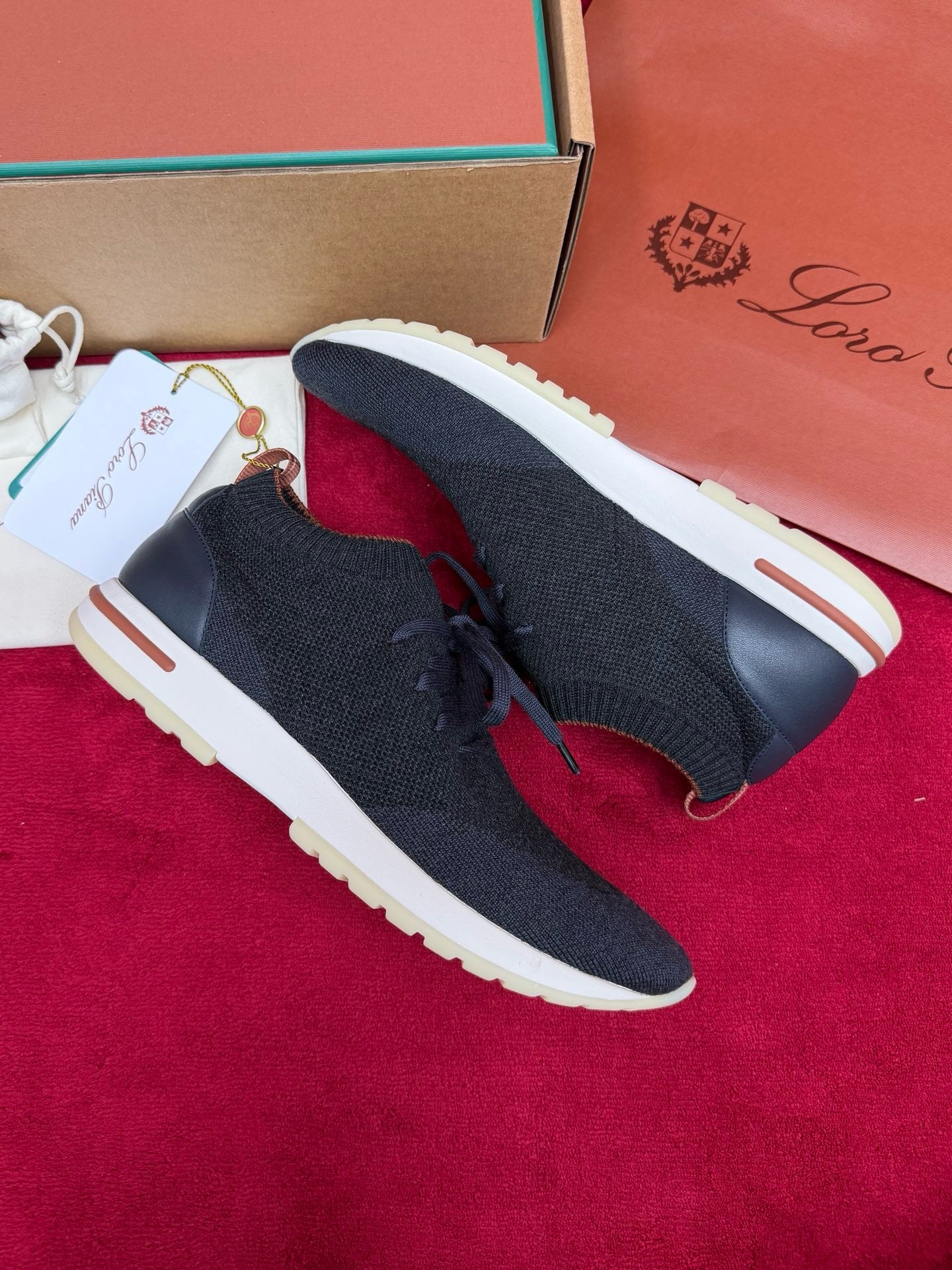 LP Sneaker
