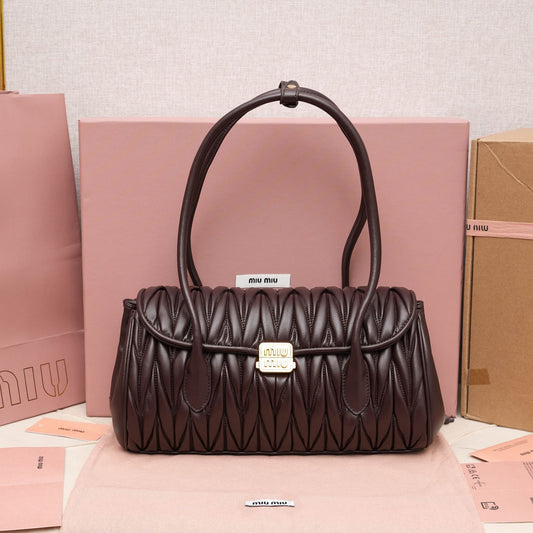 Miu Miu Shoulder Bag 28x15x11cm