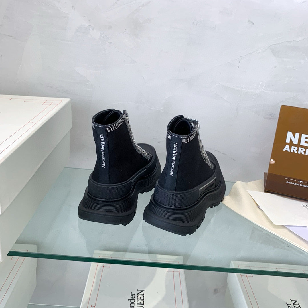 Alexander McQueen Sneakers