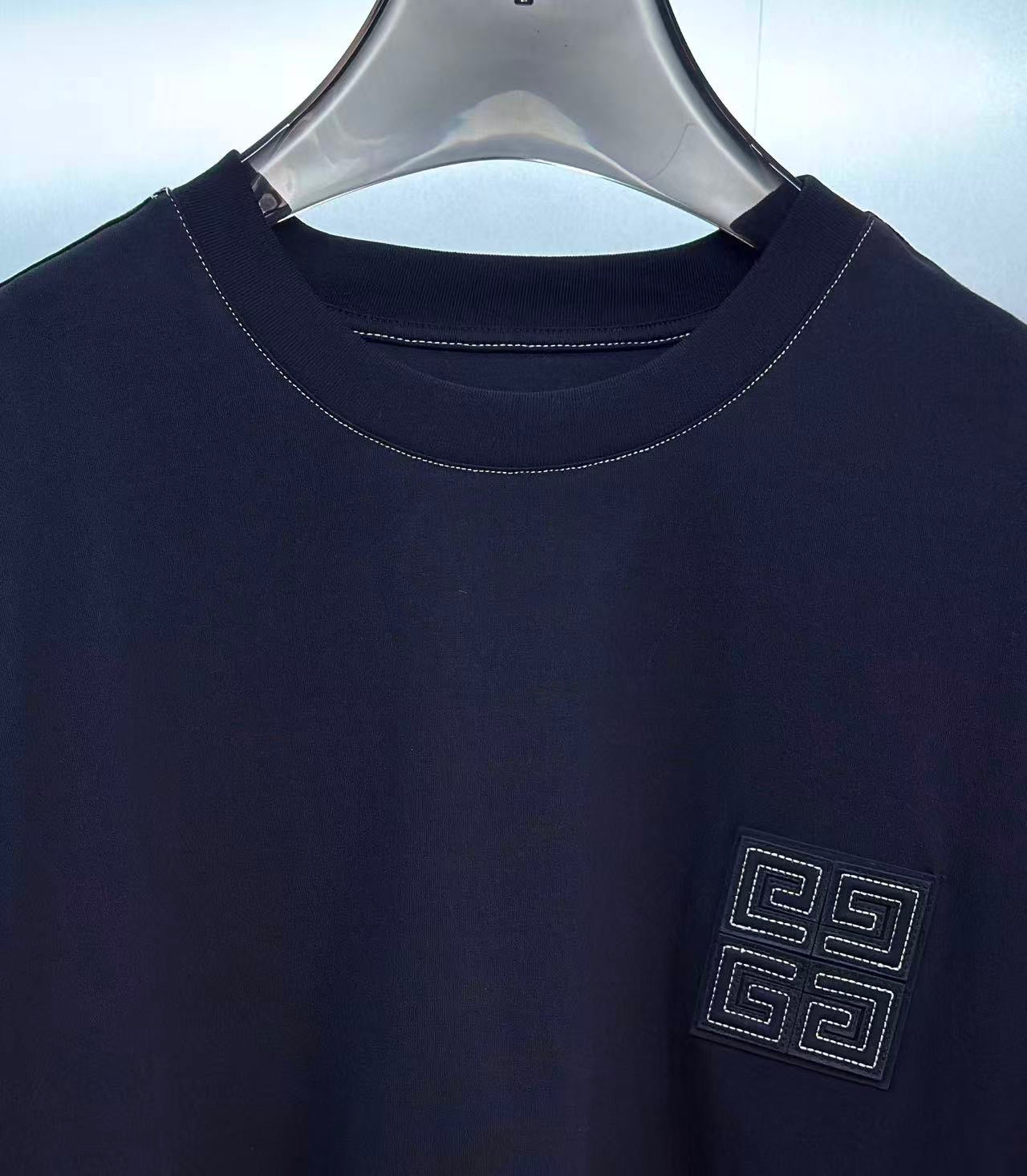 Givenchy T-Shirt