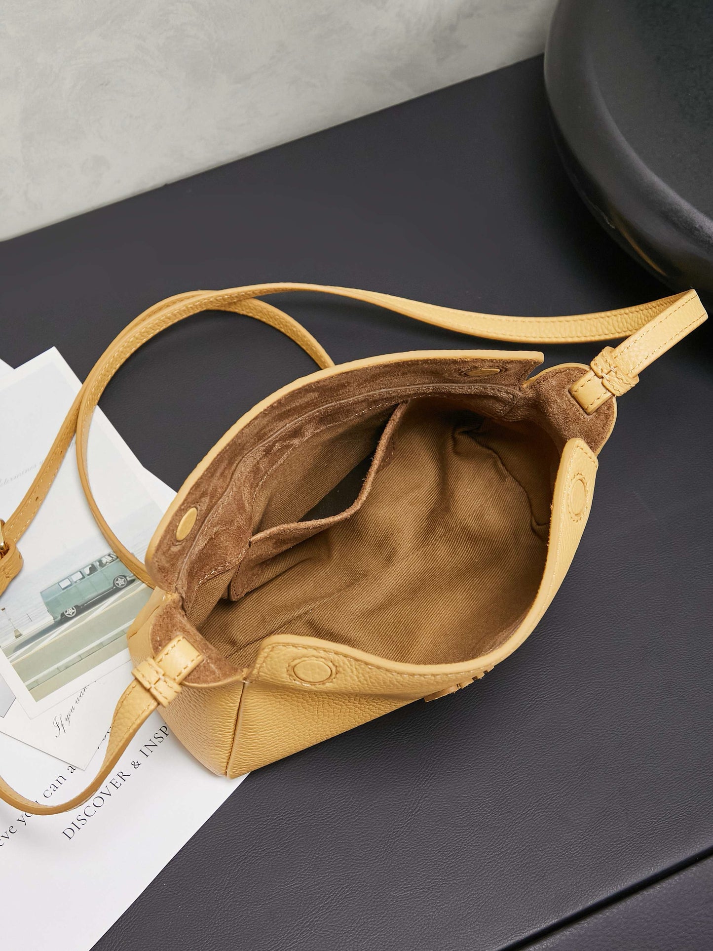 Miu Miu Cross Body Bag 18x10x7cm