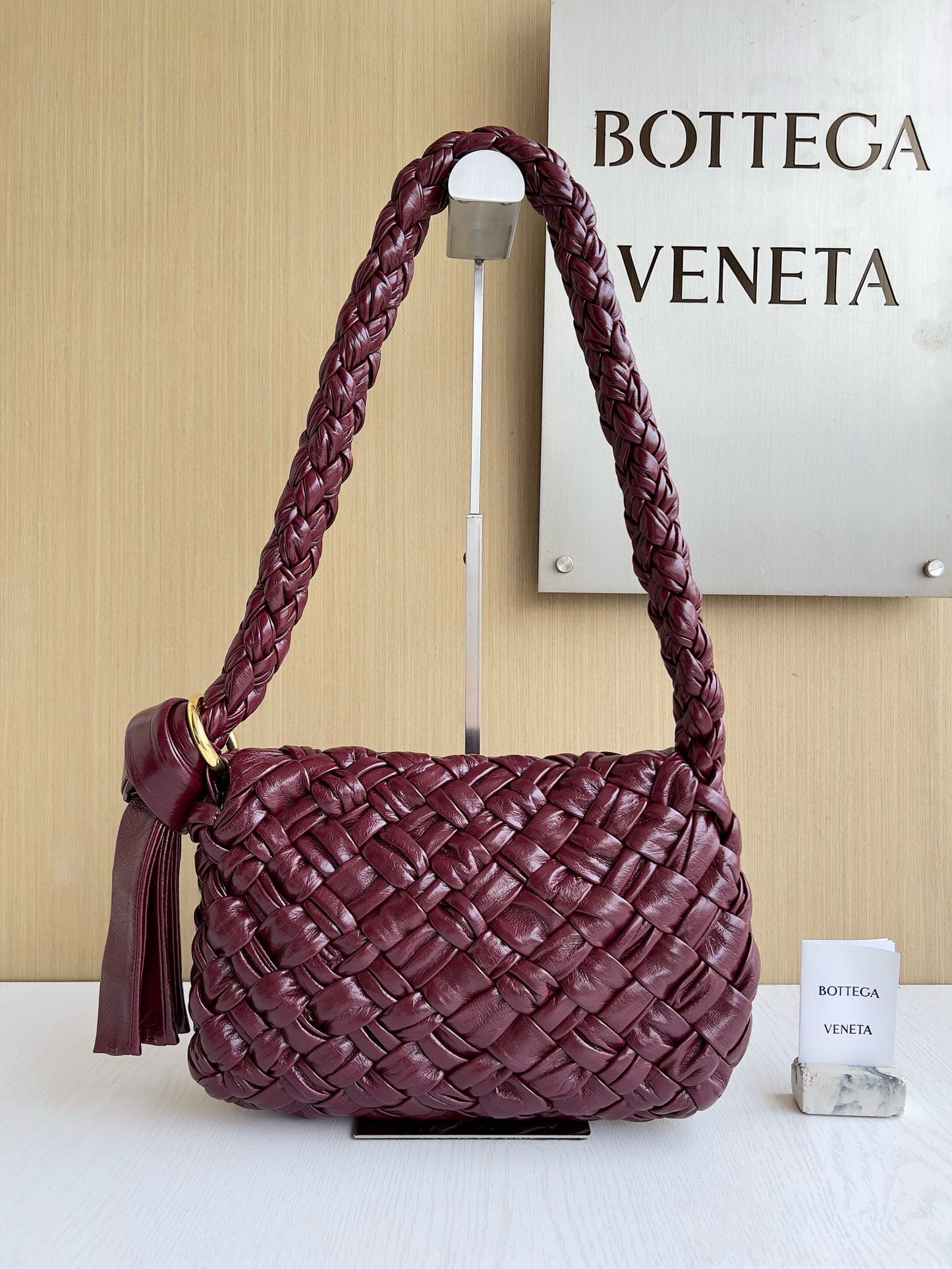 BV Kalimero Citta Shoulder Bag 25x18x5.5cm