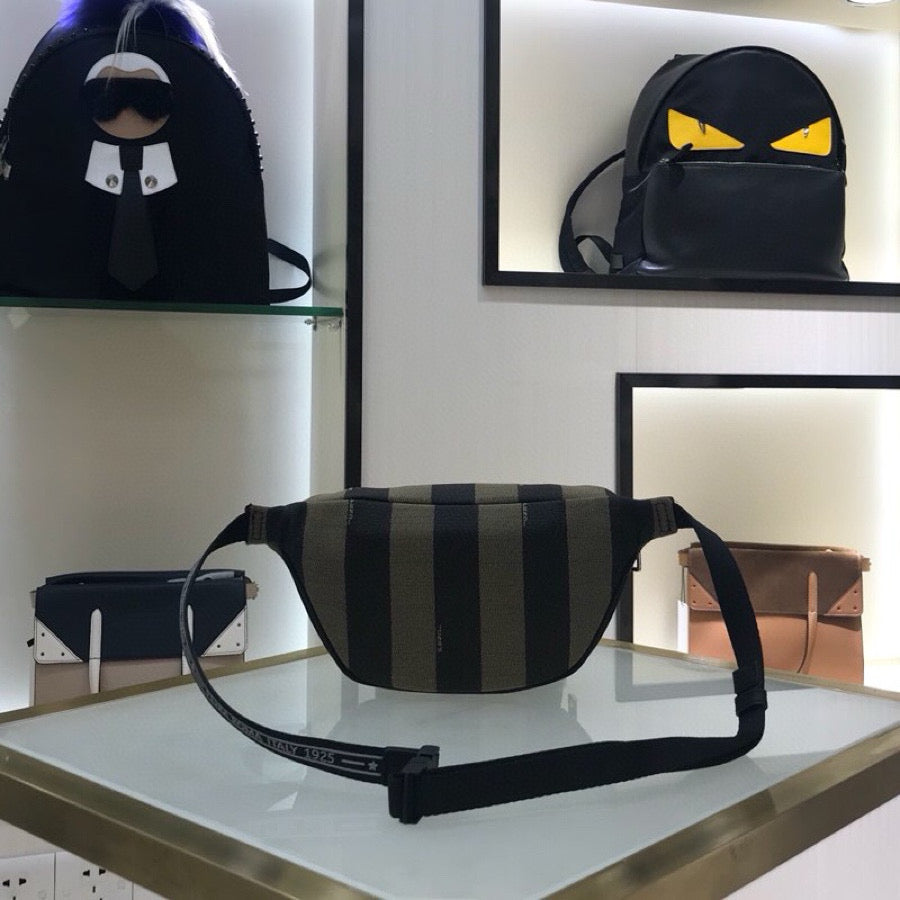 FENDI WAIST BAG 27*8*14