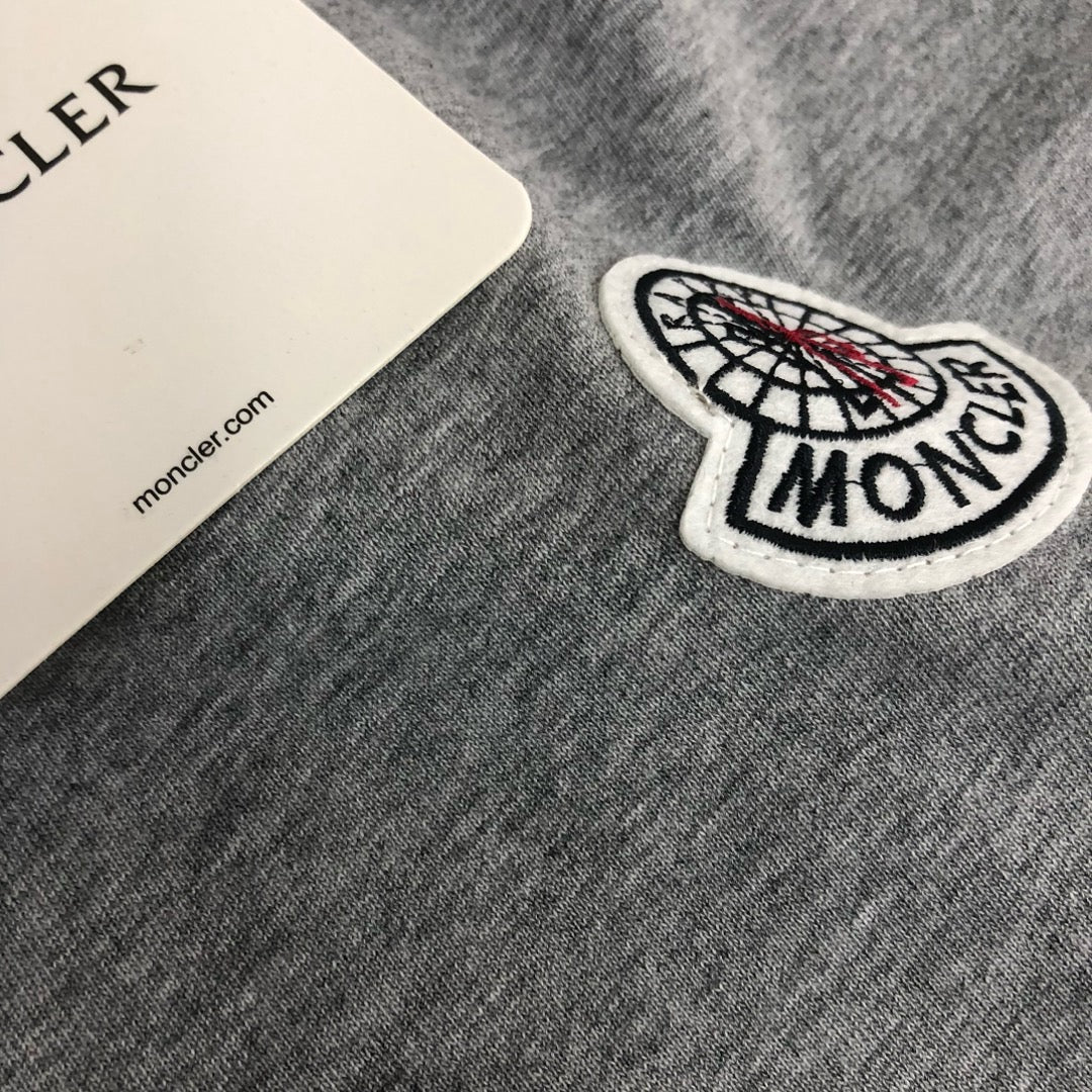 Moncler T-shirt