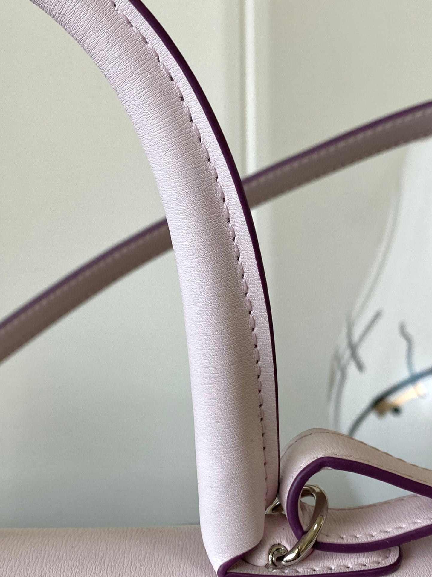 Delvaux Sling Bag (28*15*22cm)