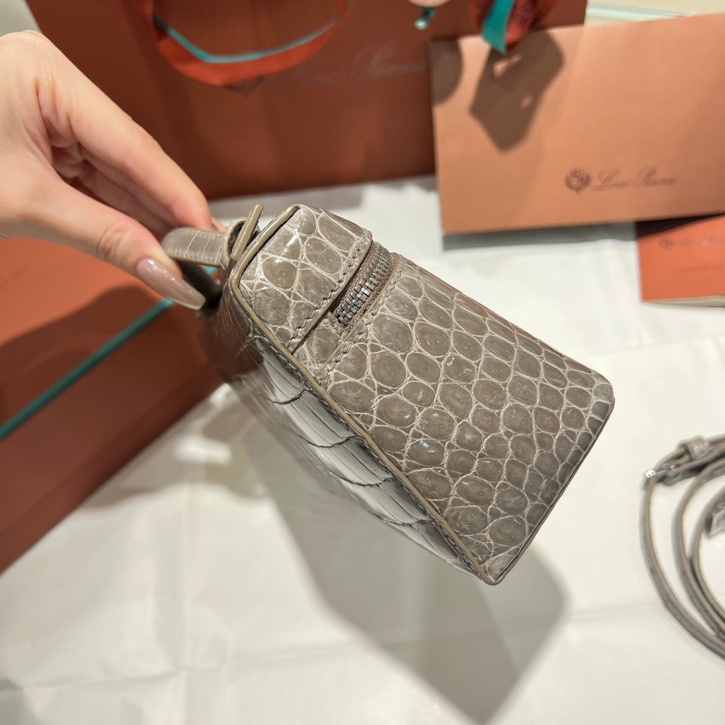 LP Extra Pocket L19 Handbag