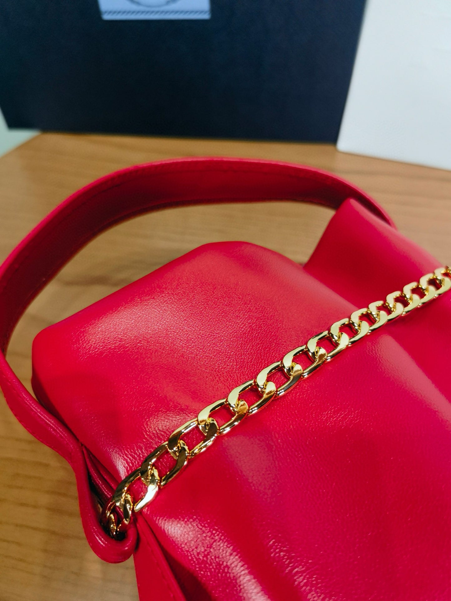 PD Petit Sac Noir Bucket Bag