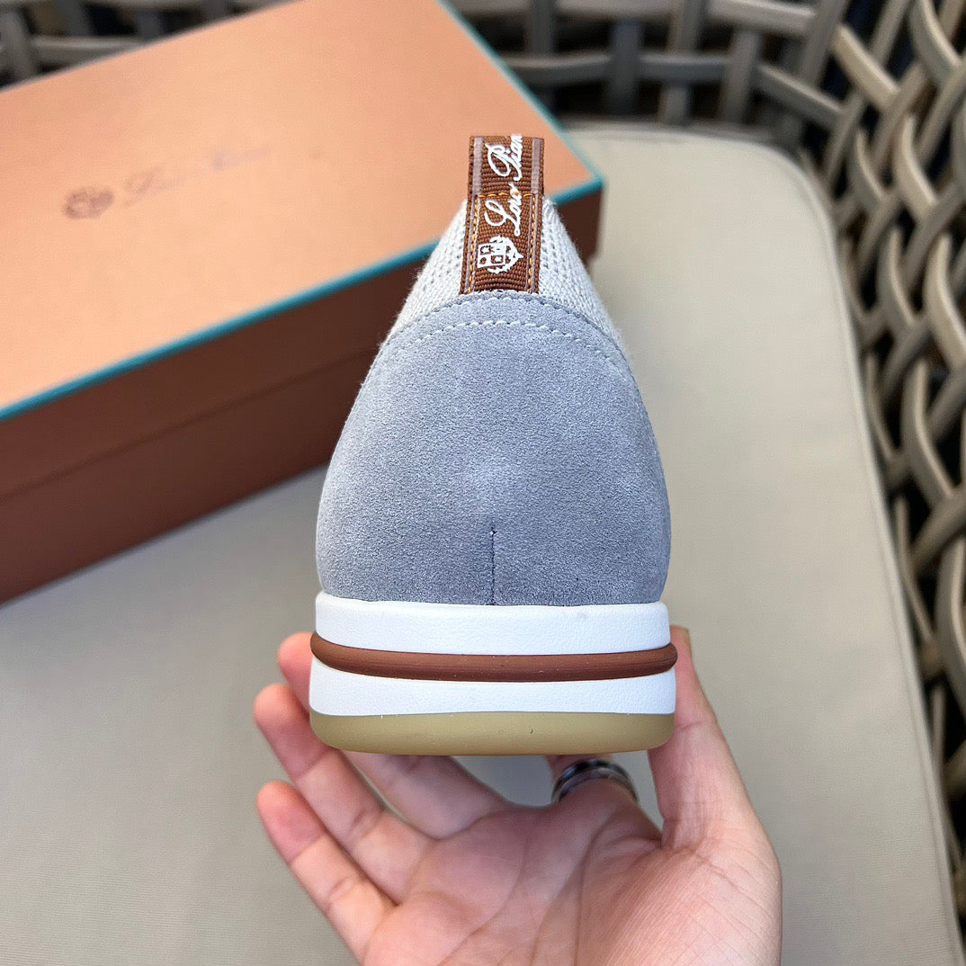 LP Sneakers
