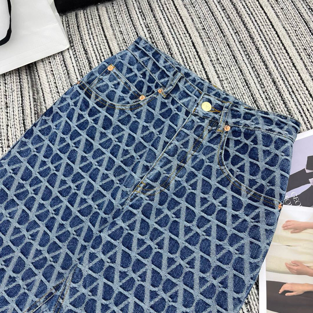 Valentino Long Jeans