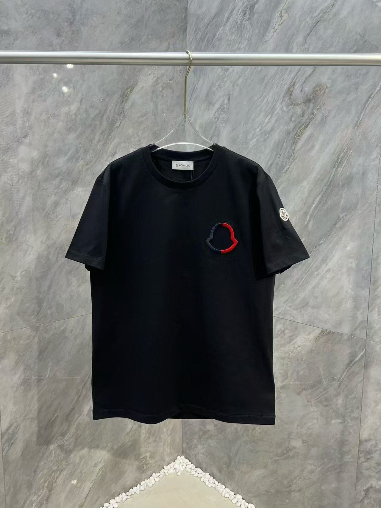 Moncler T-shirt