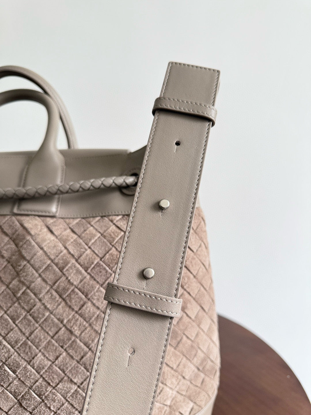 BV Andiamo Voyager Suede Tote Bag 43x39x20cm