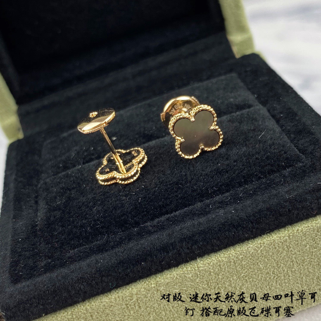 Van Cleef & Arpels Earrings