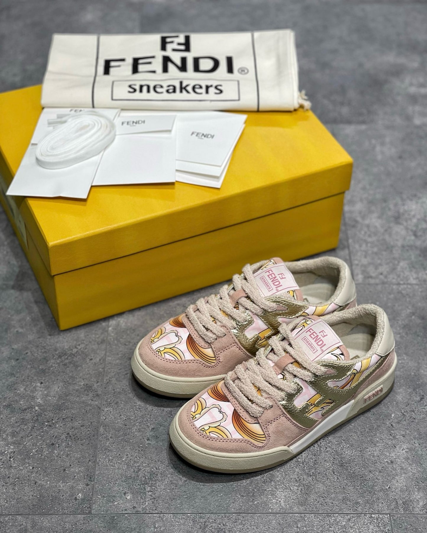 Fendi Sneakers