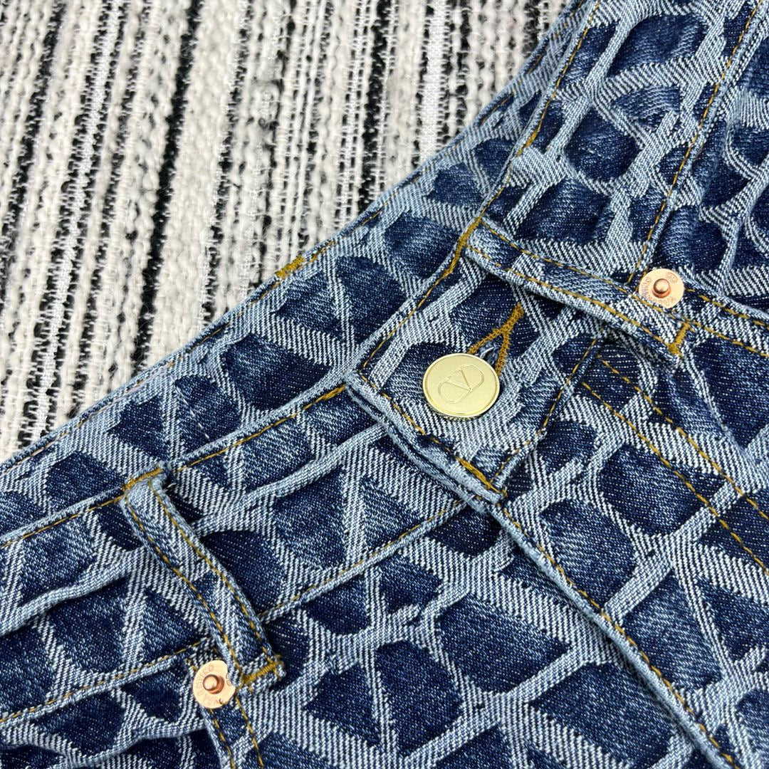 Valentino Long Jeans