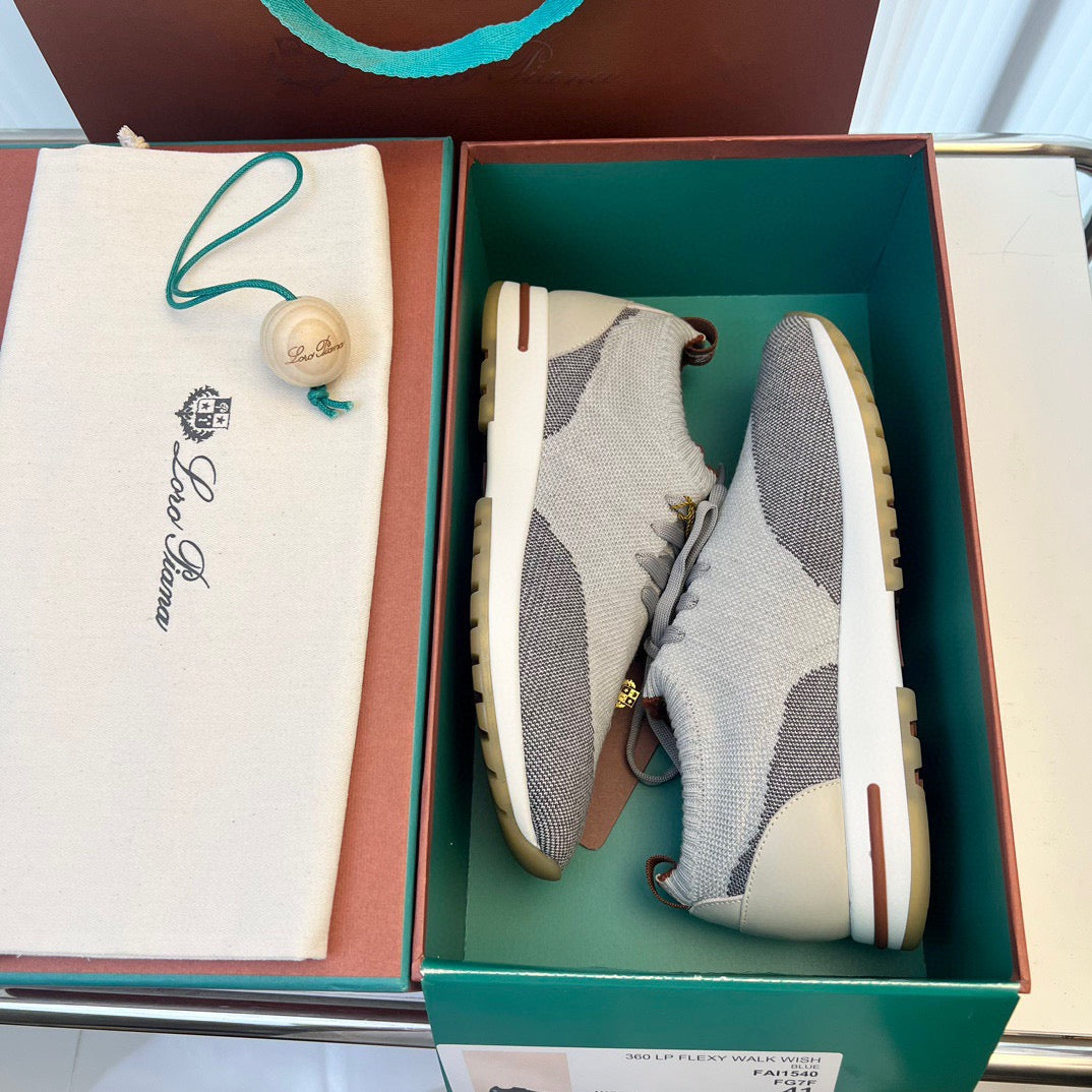 LP Sneakers
