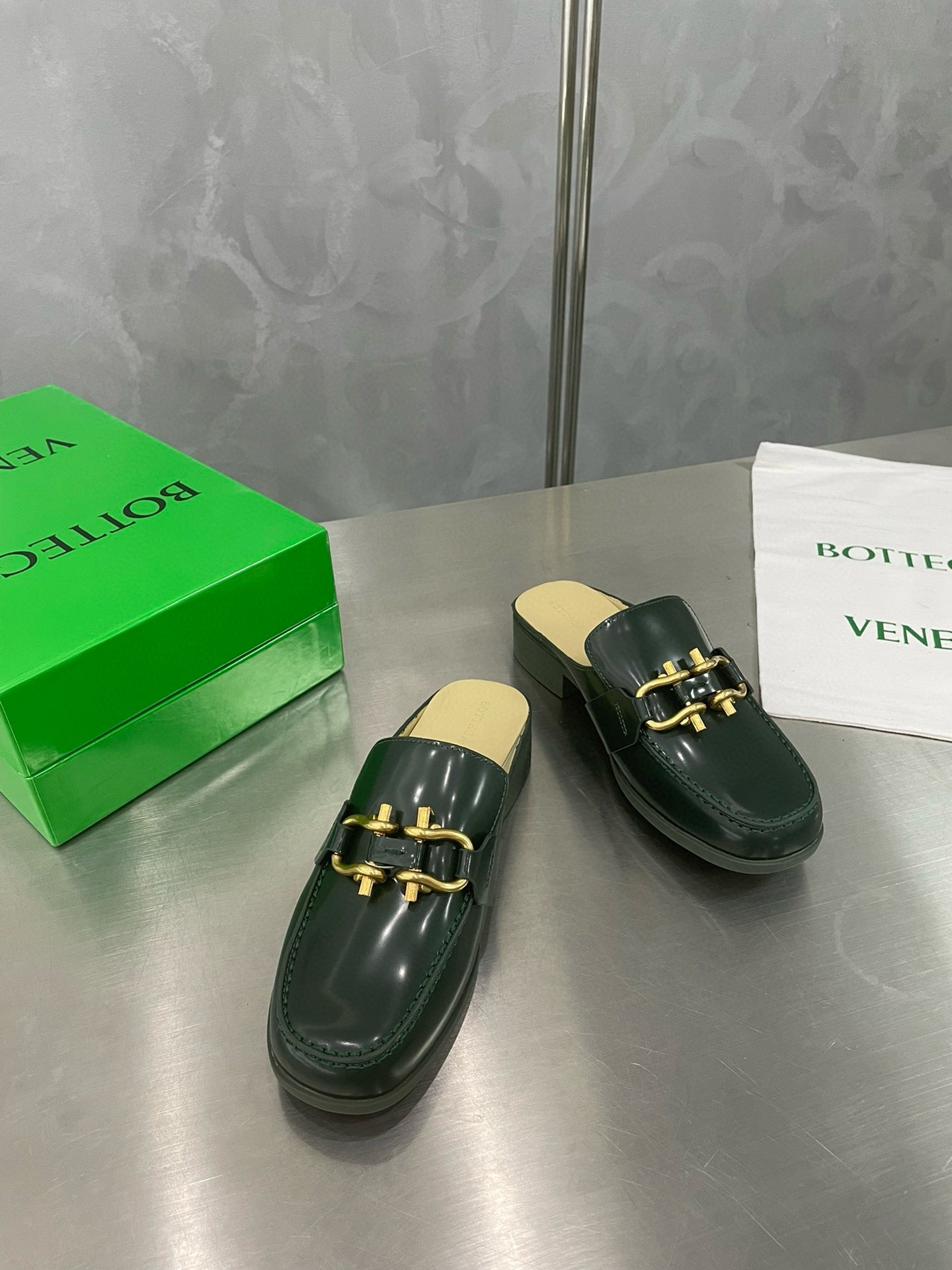 BV Loafer