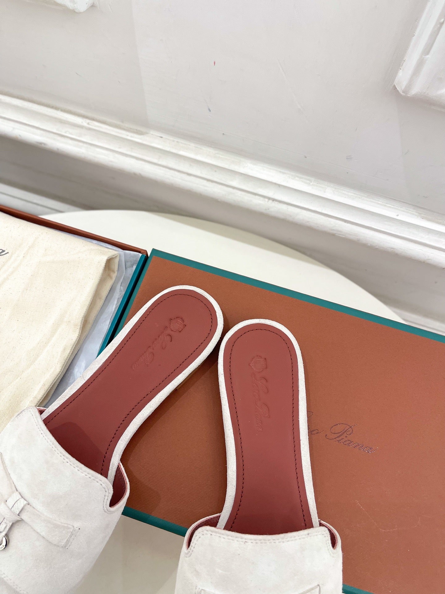 LP Sandals