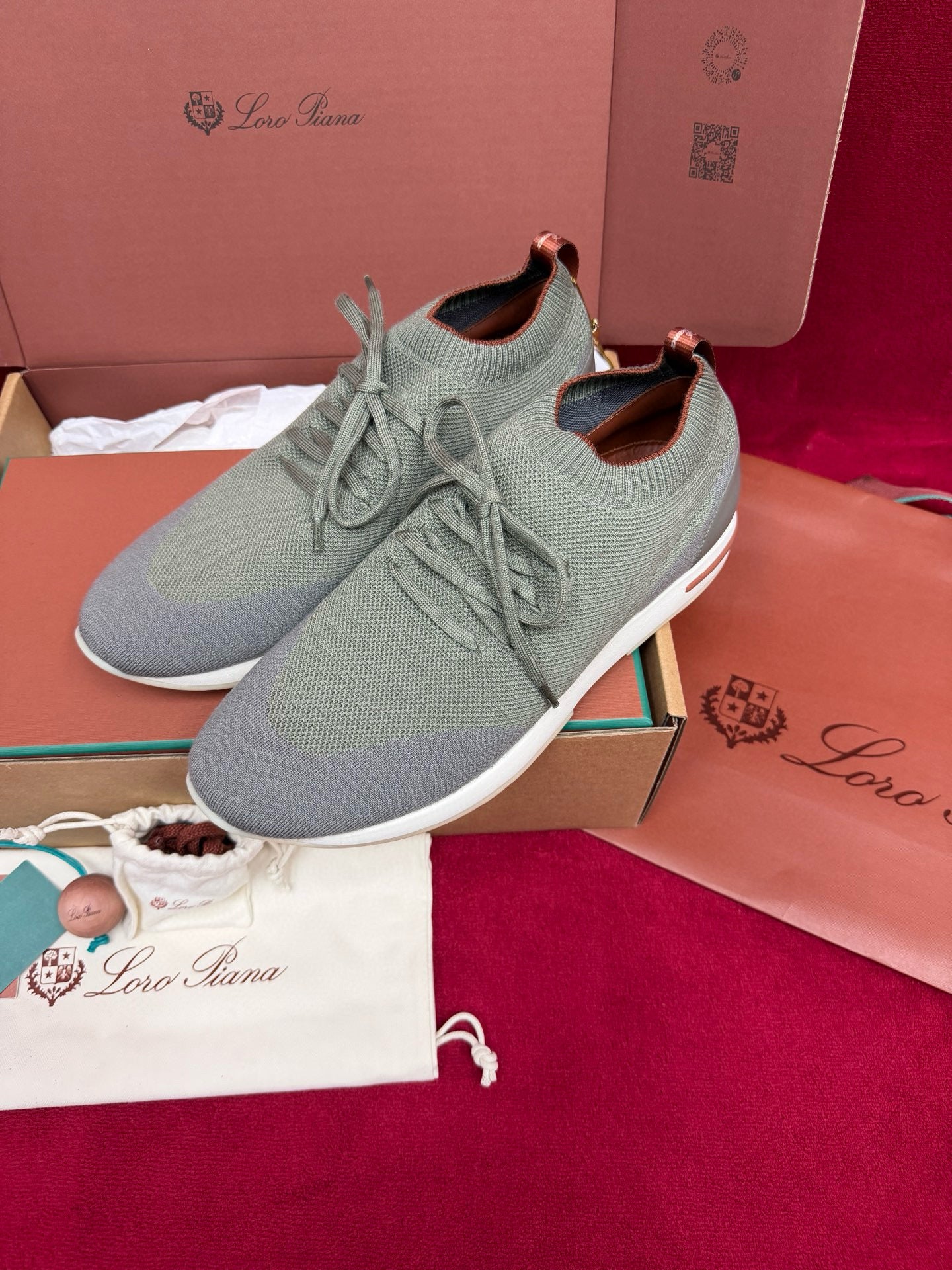 Loro Piana 360 Flexy Walk Sneakers