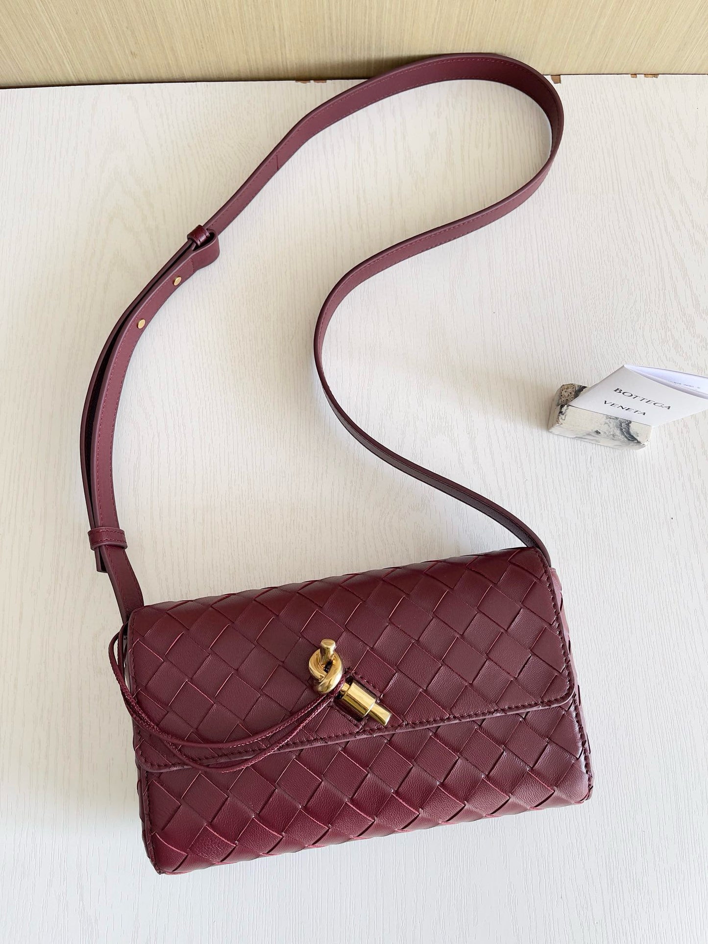 BV Andiamo Clutch Bag 21.5x13x4.5cm