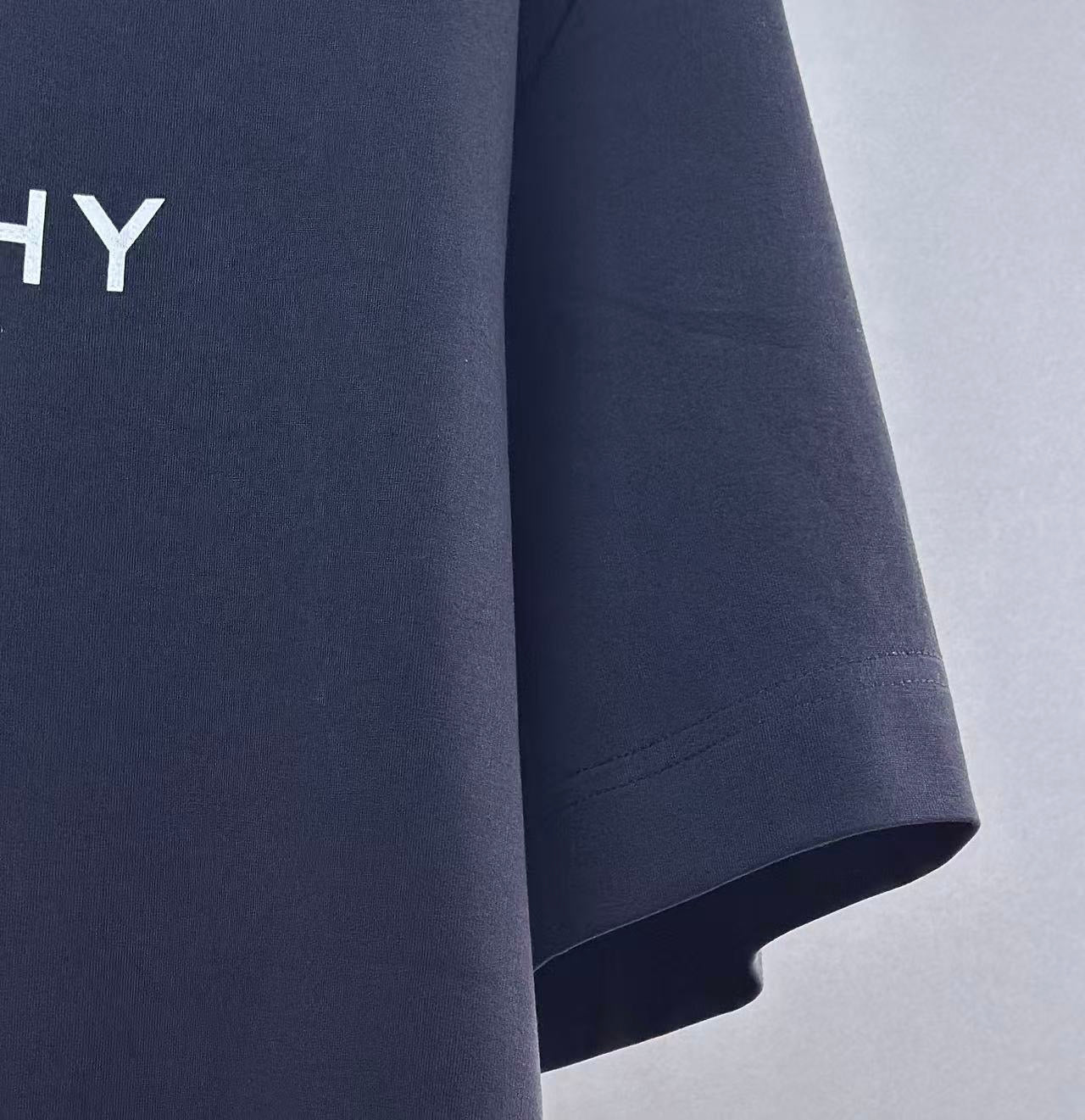 Givenchy T-Shirt