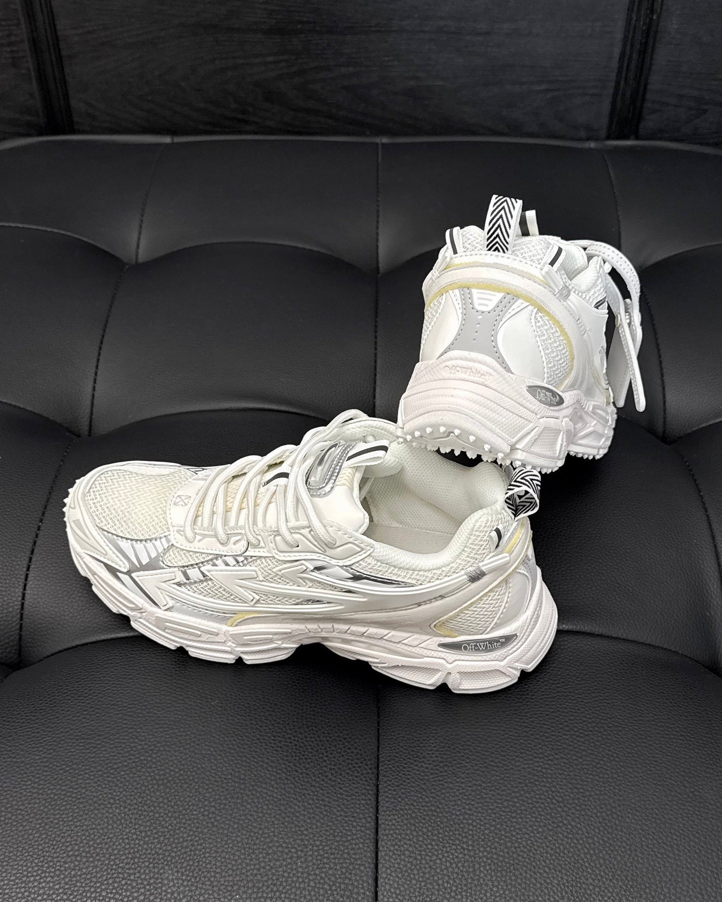 Off-White ODSY 1000 Sneaker