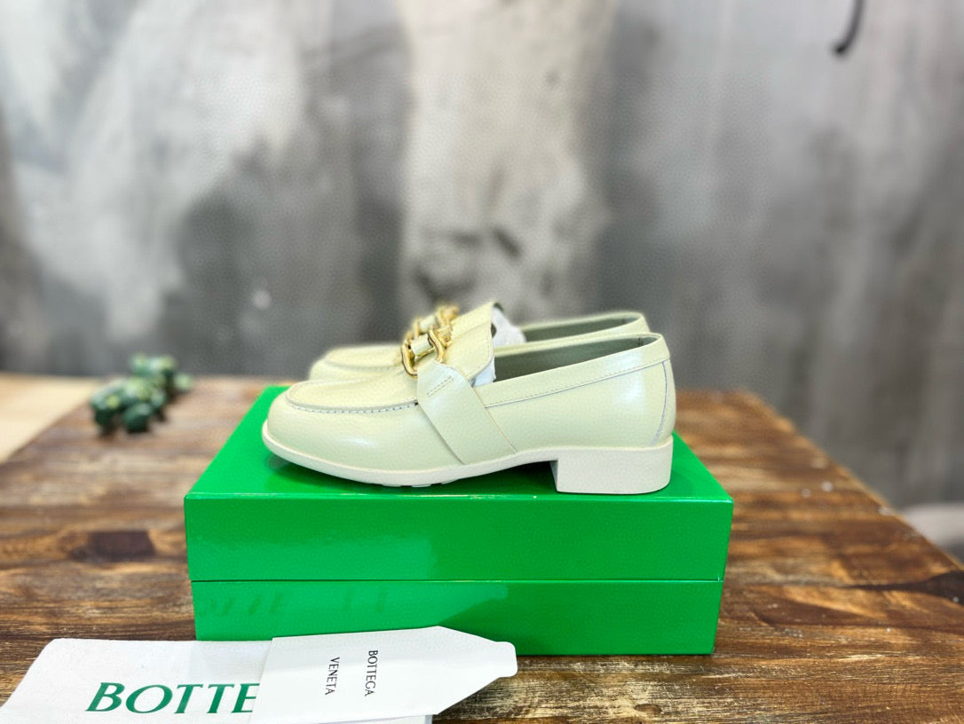 BV Loafer