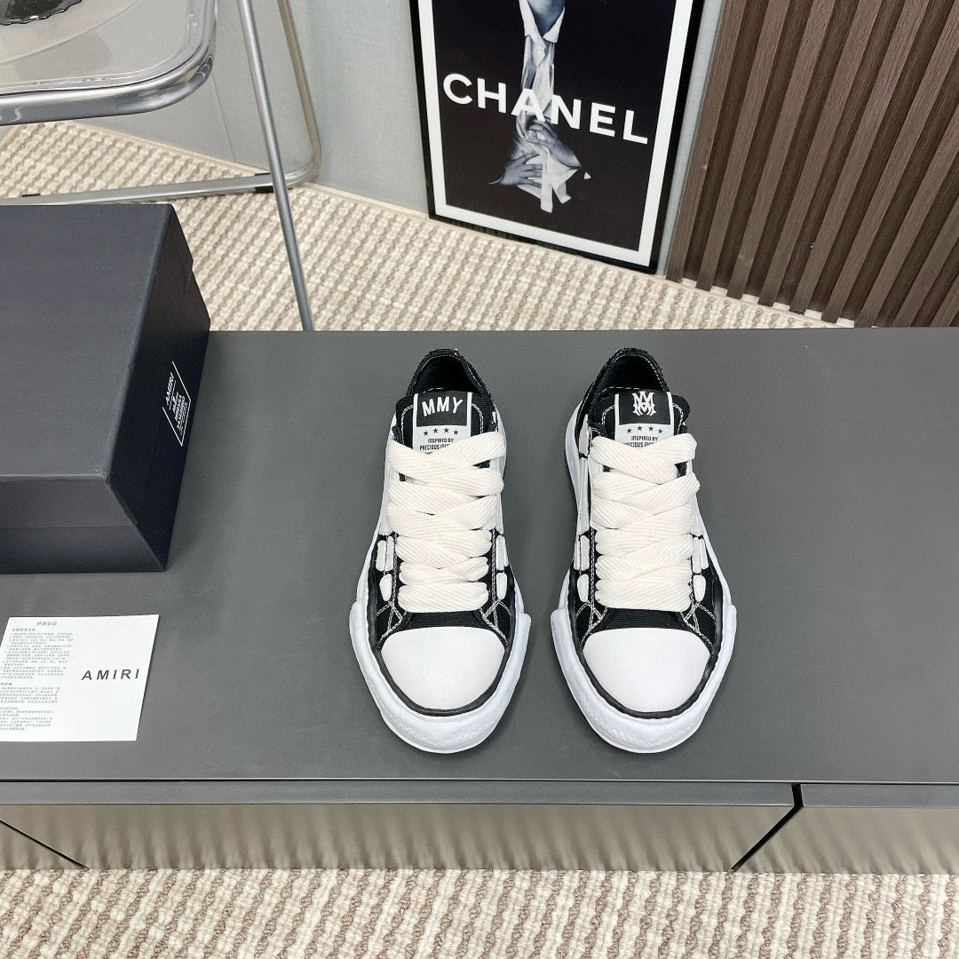 Amiri Sneakers