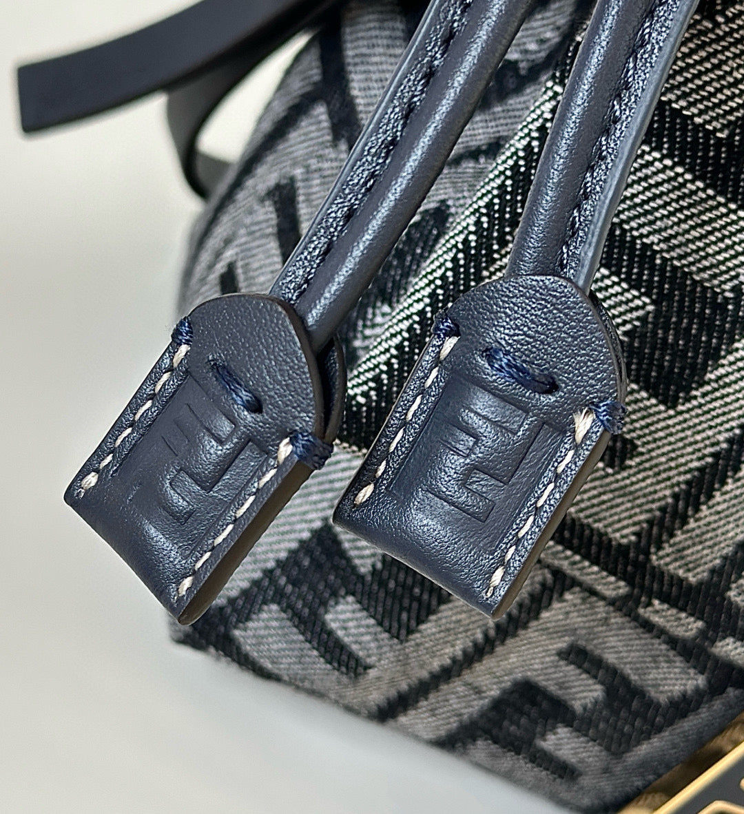 Fendi Mamma Baguette Bag